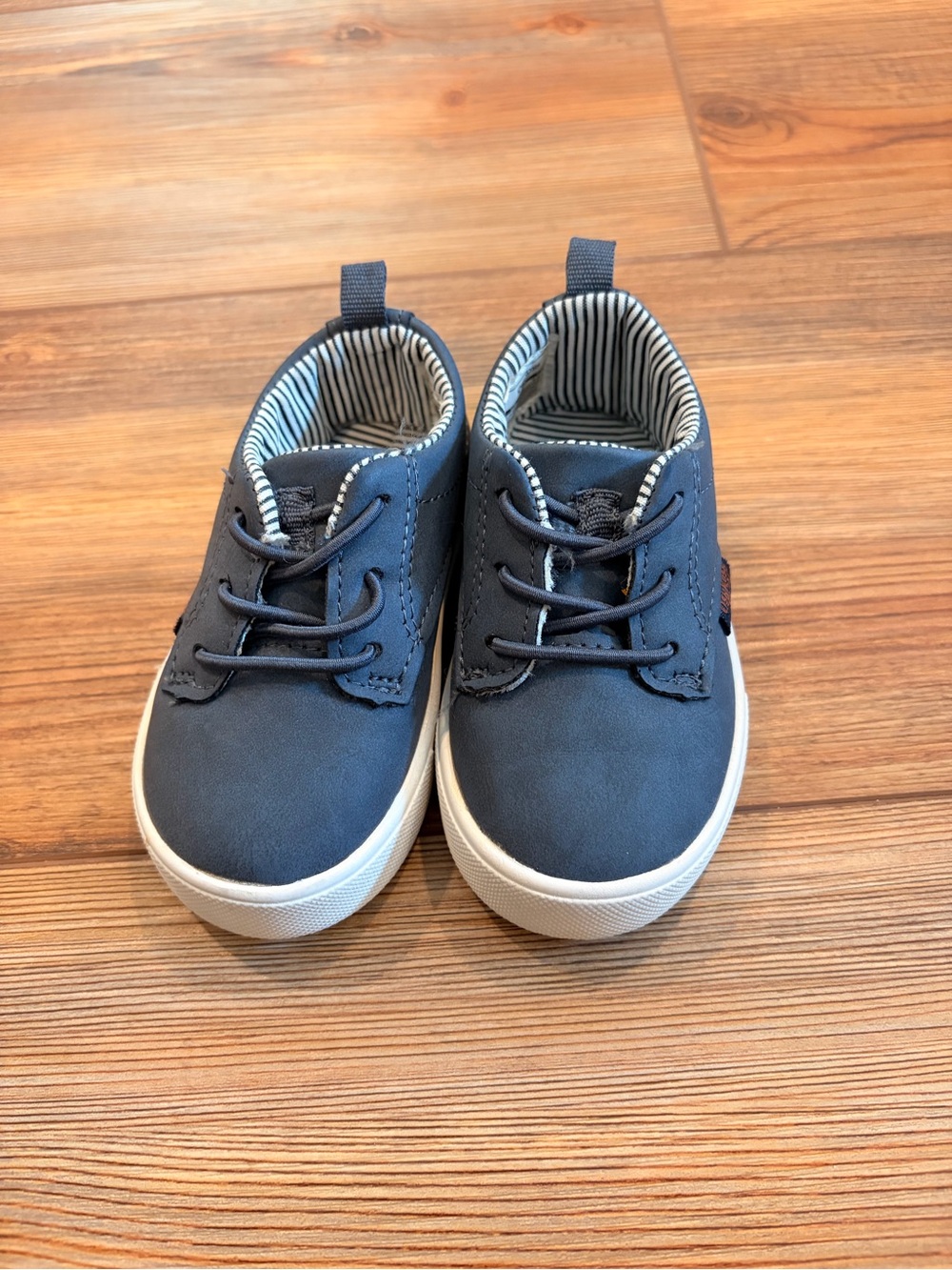 OshKosh B'gosh Navy and White Toddler Lace-Up Sneakers